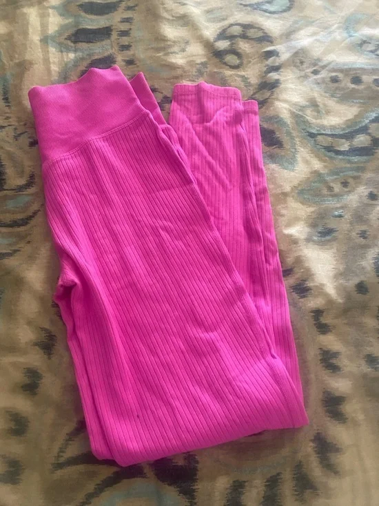 PINK Logo Active Leggings Bundle in Black, Brown, Hot Pink - Picture 5 of 8